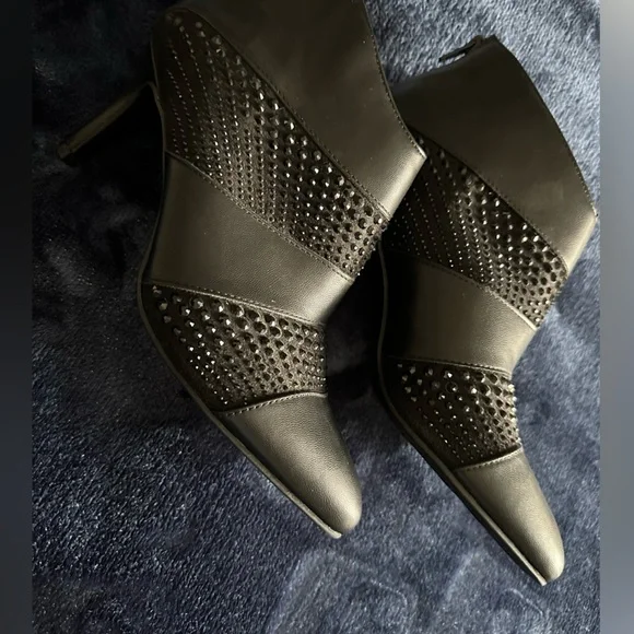 Impo black sparky booties Size 7 1/2 Never been worn🖤 - Picture 8 of 15